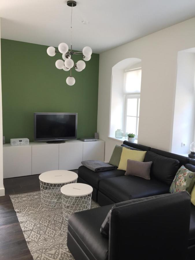 Alte Schule Wachenheim Im Zellertal Apartment วาเคนไฮม์ อัน แดร์ไวน์ชตราสเซอ ภายนอก รูปภาพ
